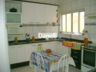 Casa com 4 Quartos à venda, 184m² no Loteamento Residencial Colinas, Taubaté