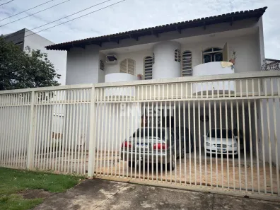 Casa de Condomínio com 4 Quartos à venda, 280m² no Jardim América, Goiânia