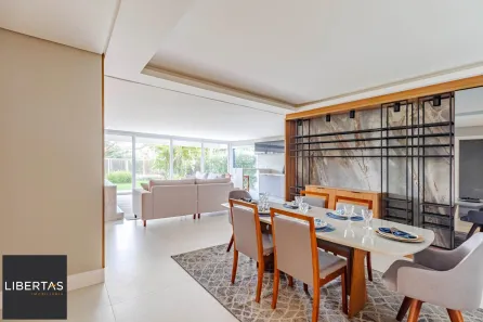 Apartamento com 3 Quartos para alugar, 173m² no Vila Assunção, Porto Alegre