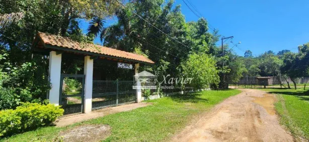 Fazenda/Sítio com 3 Quartos à venda, 163m² no Jardim Camargo (Canguera), São Roque