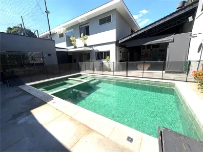 Sobrado com 4 Quartos à venda, 331m² no Jardim Los Angeles, São Paulo