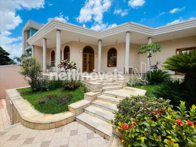 Casa com 4 Quartos à venda, 399m² no Castelo, Belo Horizonte