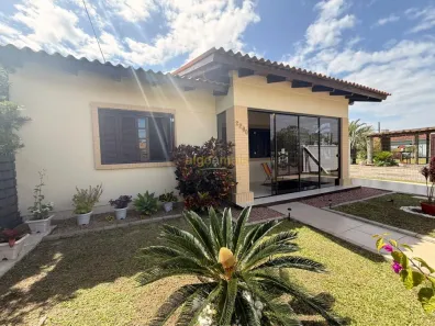 Casa com 3 Quartos à venda, 158m² no XANGRI-LÁ, Xangri-lá