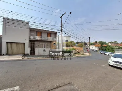 Sobrado com 3 Quartos à venda, 100m² no Uvaranas, Ponta Grossa