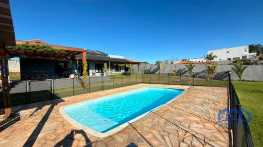 Fazenda/Sítio com 3 Quartos à venda, 1000m² no , Mairinque