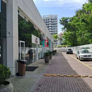 Ponto Comercial para alugar, 30m² no Barra Olímpica, Rio de Janeiro