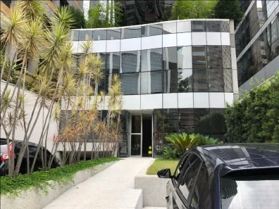 Prédio Comercial para alugar, 685m² no Vila Olímpia, São Paulo