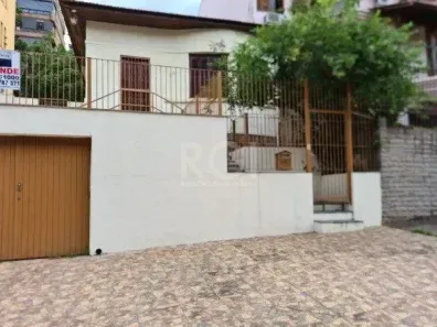 Casa com 3 Quartos à venda, 309m² no São João, Porto Alegre