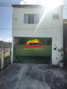 Sobrado com 3 Quartos à venda, 82m² no Parque Umuarama, Suzano