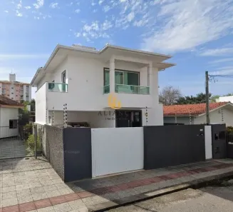 Casa com 4 Quartos à venda, 250m² no Estreito, Florianópolis