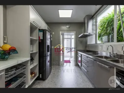 Casa de Condomínio com 3 Quartos à venda, 300m² no Moema, São Paulo