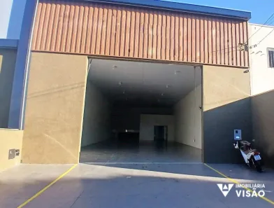 Galpão/Depósito/Armazém à venda, 550m² no Residencial Zeca Mendes, Uberaba