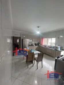 Sobrado com 3 Quartos à venda, 220m² no Santo Antônio, Osasco