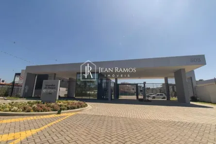 Sobrado com 3 Quartos à venda, 160m² no Santa Cândida, Curitiba