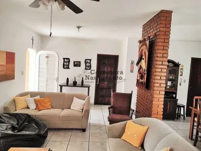Casa com 4 Quartos à venda, 180m² no Jardim Mesquita, Jacareí