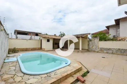 Casa com 3 Quartos à venda, 165m² no Piratininga, Niterói