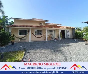 Casa com 3 Quartos à venda, 157m² no Praia do Ervino, São Francisco do Sul