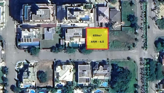 Lote/Terreno à venda, 659m² no Jurerê Internacional, Florianópolis