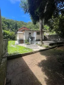 Casa com 2 Quartos à venda, 100m² no Quarteirão Brasileiro, Petrópolis