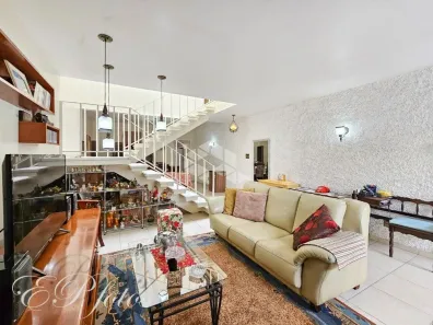 Casa com 3 Quartos à venda, 148m² no Azenha, Porto Alegre