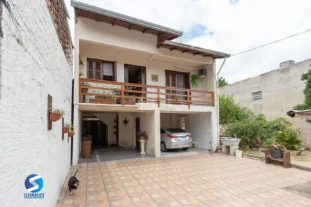 Casa com 3 Quartos à venda, 270m² no Nonoai, Porto Alegre