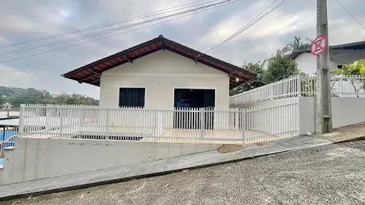 Casa com 2 Quartos para alugar, 70m² no Salto Weissbach, Blumenau
