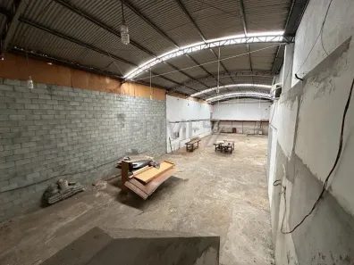 Prédio Comercial para alugar, 351m² no São Dimas, Piracicaba