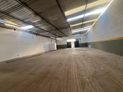 Galpão/Depósito/Armazém para venda ou aluguel, 750m² no Prado, Maceió