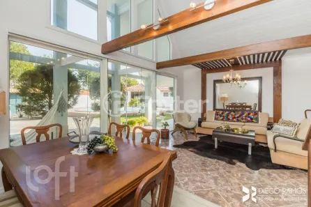Casa com 5 Quartos à venda, 291m² no Guarujá, Porto Alegre