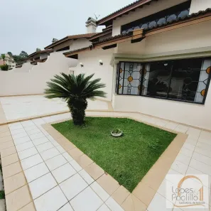 Casa com 3 Quartos para alugar, 150m² no Vila Santista, Atibaia