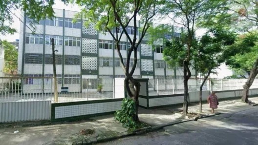 Apartamento com 4 Quartos à venda, 200m² no Encruzilhada, Recife