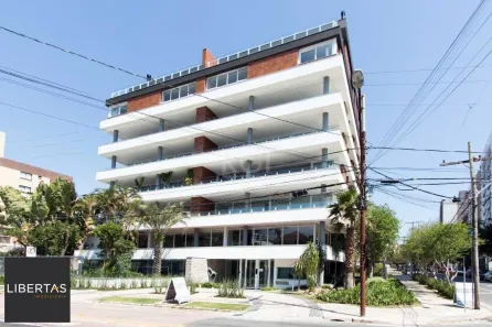 Apartamento com 3 Quartos à venda, 230m² no Menino Deus, Porto Alegre