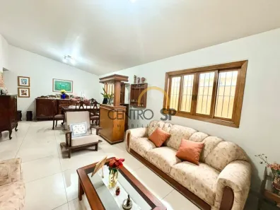 Casa com 3 Quartos à venda, 219m² no Vila Nova Cidade Universitária, Bauru