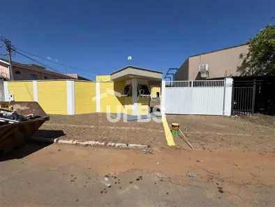 Imóvel Comercial à venda, 380m² no Santa Genoveva, Goiânia