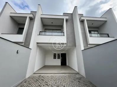 Sobrado com 3 Quartos à venda, 99m² no Costa e Silva, Joinville