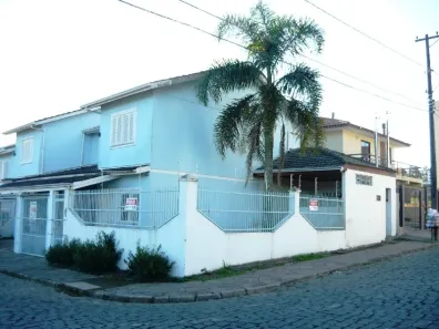 Sobrado com 3 Quartos à venda, 102m² no Diamantino, Caxias do Sul