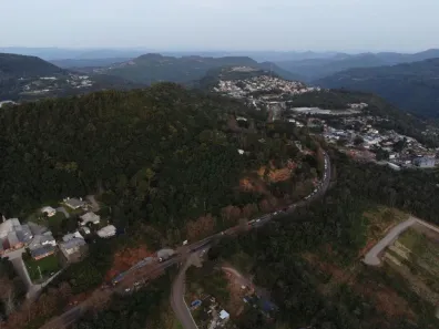 Lote/Terreno à venda, 155m² no Planalto, Gramado