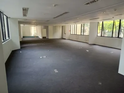 Ponto Comercial para alugar, 485m² no Cidade Monções, São Paulo