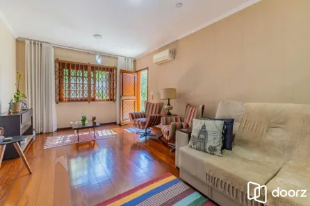Casa com 3 Quartos à venda, 1640m² no Vila João Pessoa, Porto Alegre