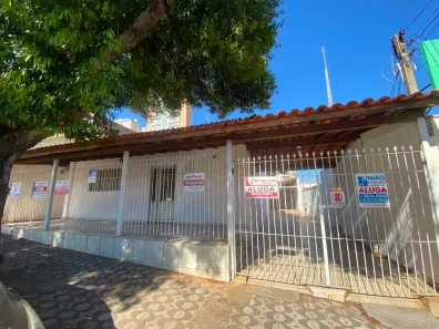 Casa com 2 Quartos para alugar, 228m² no Centro, Indaiatuba