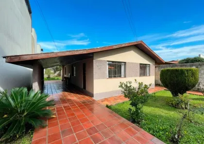 Casa com 3 Quartos para alugar, 100m² no Hauer, Curitiba