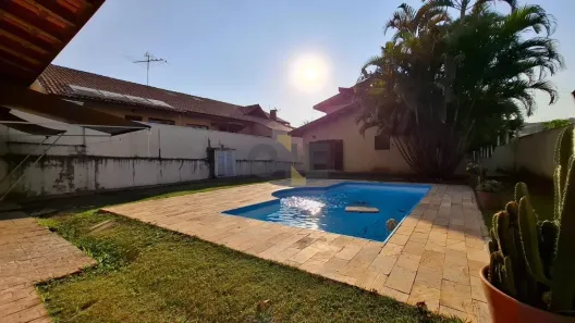 Casa de Condomínio com 3 Quartos à venda, 228m² no Jardim do Golf I, Jandira