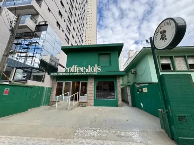 com 3 Quartos para venda ou aluguel, 324m² no Aparecida, Santos