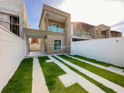 Sobrado com 3 Quartos à venda, 104m² no Autódromo, Eusébio