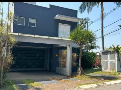 Sobrado com 3 Quartos à venda, 210m² no Moinho Velho, Cotia