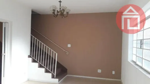 Sobrado com 2 Quartos à venda, 115m² no Vila Santa Cristina, Bragança Paulista