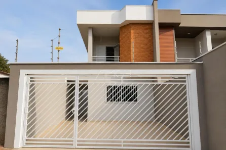 Sobrado com 3 Quartos para alugar, 125m² no Parque Jambeiro, Campinas
