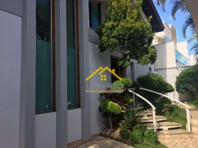 Sobrado com 3 Quartos à venda, 428m² no Vila Scarpelli, Santo André