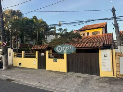 Casa com 4 Quartos à venda, 190m² no Piratininga, Niterói