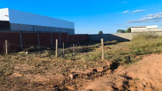 Lote/Terreno à venda, 380m² no Taguatinga Norte, Brasília